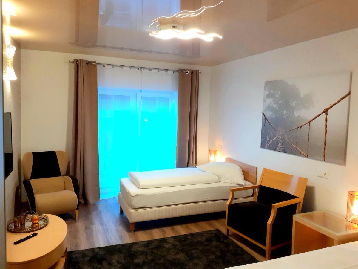 Modernes Apartment Metzingen 2 Ройтлинген Экстерьер фото